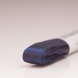 APAVU ŠŅORES PLAKANAS SATĪNA 12 MM