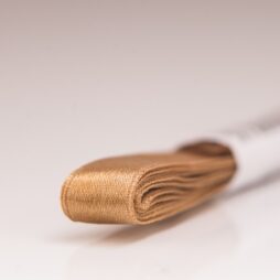 APAVU ŠŅORES PLAKANAS SATĪNA 12 MM